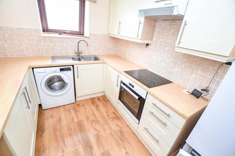 2 bedroom flat for sale, Marine Parade East, Clacton-On-Sea CO15