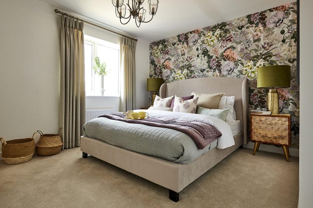 Double bedroom with space for storage
