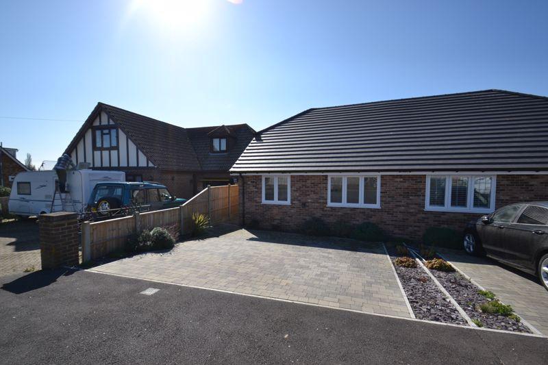 Drake Avenue, Minster 2 bed semidetached bungalow £330,000