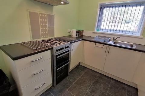 4 bedroom terraced house to rent - Sir Thomas Whites Road, Coventry. CV5 8DQ