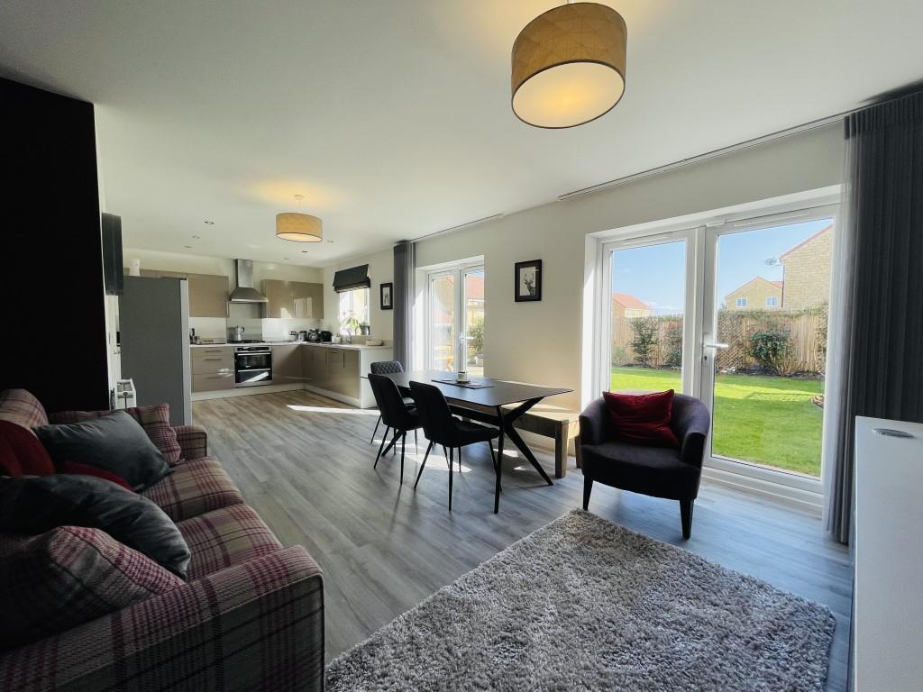 Bramley Park Avenue, Sherburn In Elmet, Leeds 5 bed detached house £