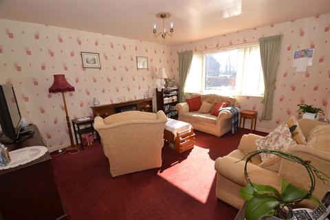 12 Upper Lane, Gomersal, Cleckheaton, BD19 4JD