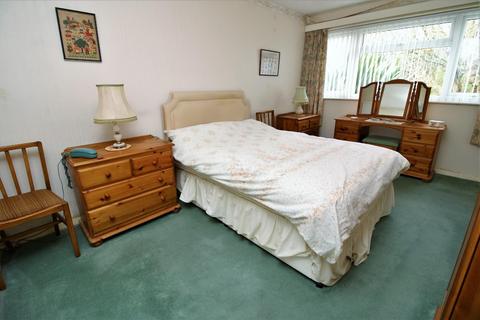 30 Elm Close, Yatton, Bristol, BS49 4EL