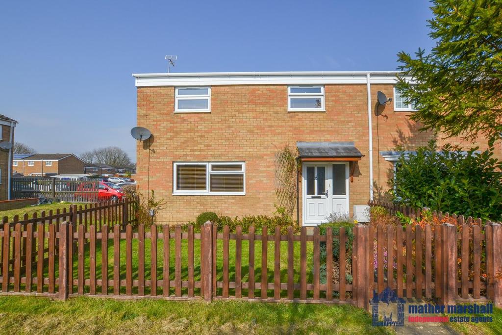 Ripon Road, Stevenage 3 bed end of terrace house £325,000