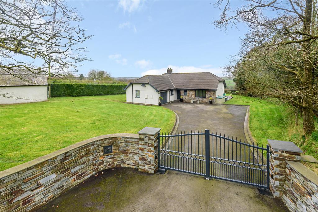 North Petherwin, Launceston 3 bed bungalow £535,000