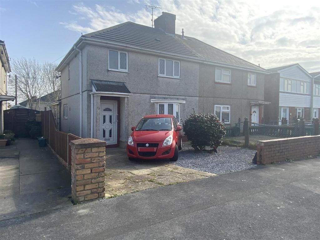 Martin Road, Llanelli 4 bed semidetached house £129,995