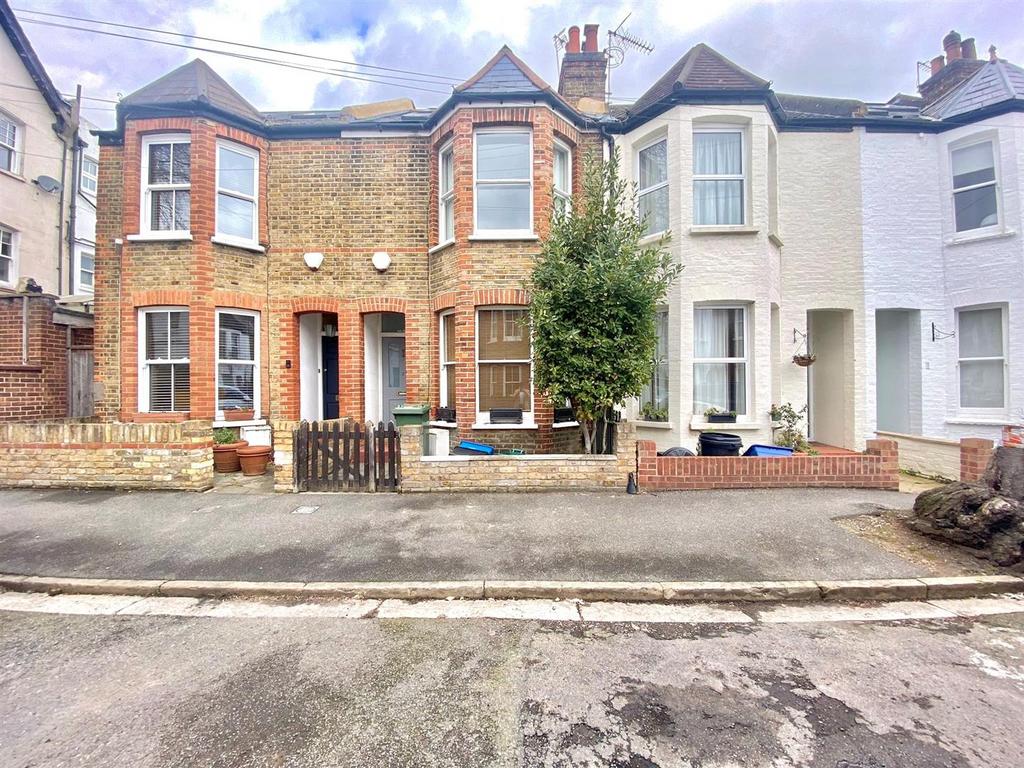 Evelyn Gardens, Richmond 3 bed terraced house £3,295 pcm (£760 pw)