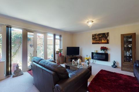 5 Leander Close, Deal, CT14 9FJ