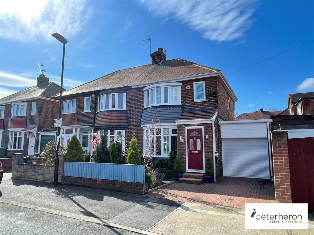 Coniston Avenue, Fulwell, Sunderland 2 bed semidetached house £237,500