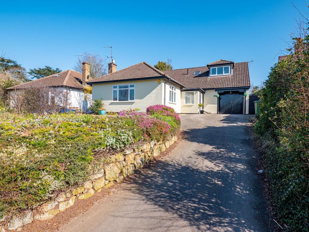 Whitnash Road, Leamington Spa 4 bed detached house £650,000