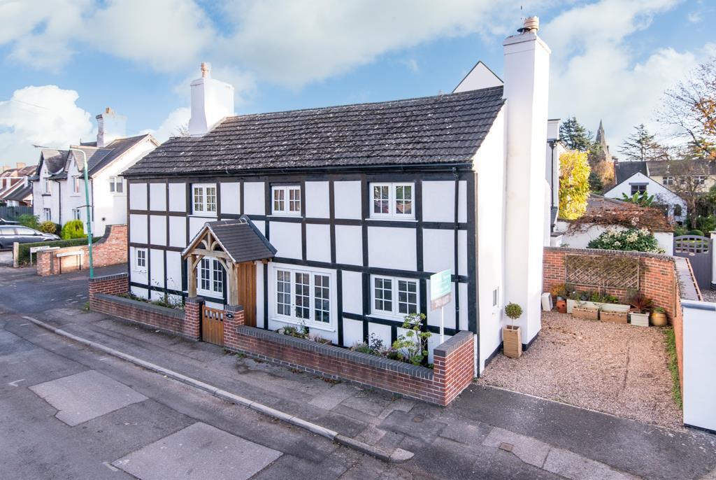 Main Street, Burton Joyce 3 bed detached house £345,000