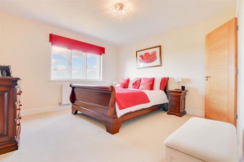 5 Highgrove Close, Benington, Stevenage, SG2 7BP