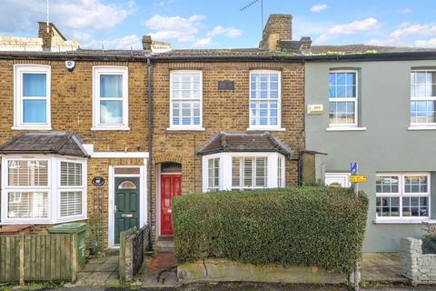 4 Longfellow Road, Worcester Park, KT4 8BB
