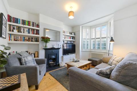 4 Longfellow Road, Worcester Park, KT4 8BB