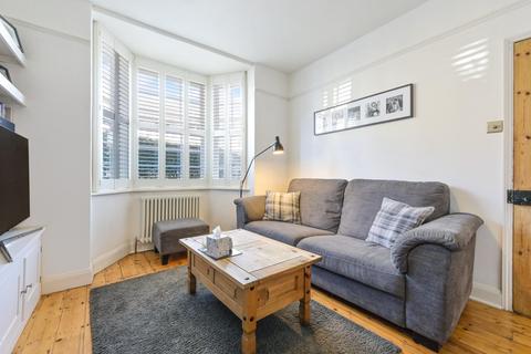4 Longfellow Road, Worcester Park, KT4 8BB