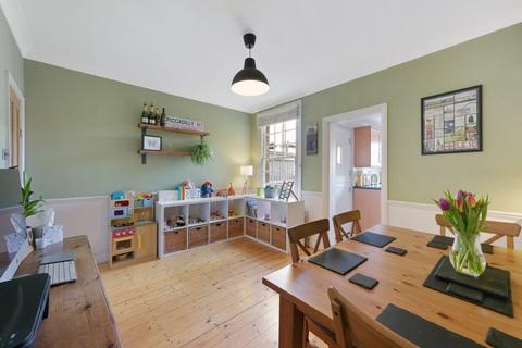 4 Longfellow Road, Worcester Park, KT4 8BB