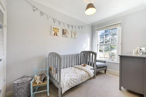 4 Longfellow Road, Worcester Park, KT4 8BB