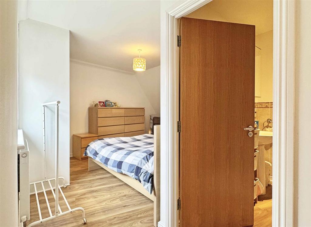 Master Bedroom c.jpg