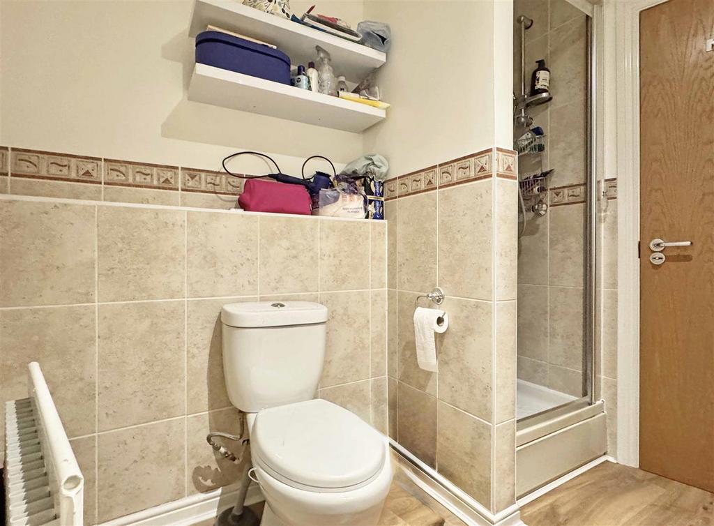 En-Suite b.jpg