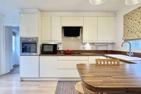 14 Millers Drive, Great Notley, Braintree, CM77 7FD
