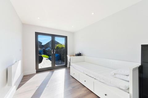 81 Kingston Road, Epsom, KT17 2ER