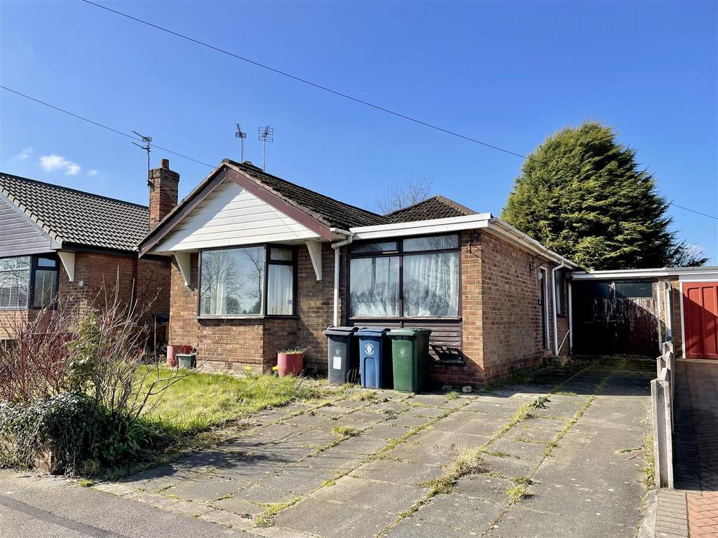 Kinloch Way, Ormskirk 3 bed detached bungalow - £175,000