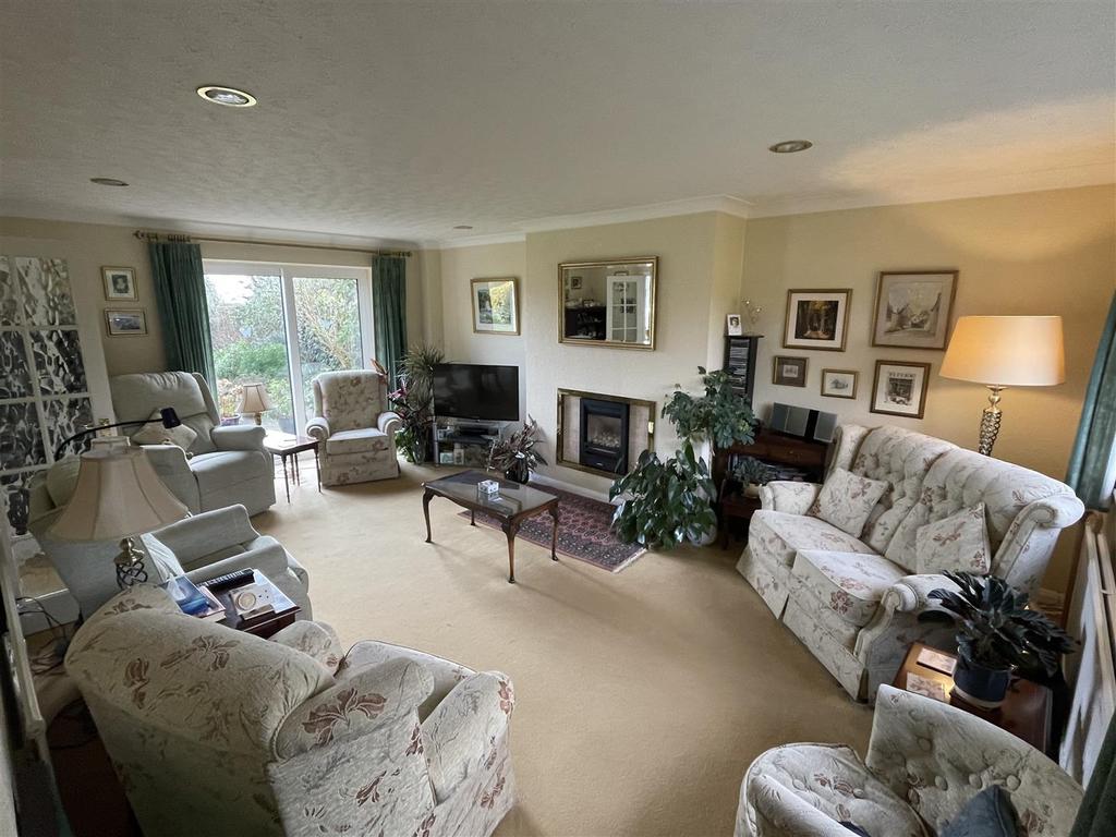 Sitting Room.JPG