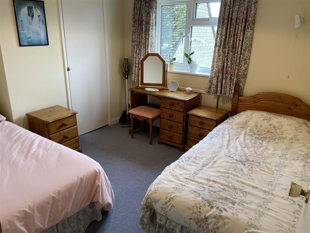 Bedroom 3.JPG