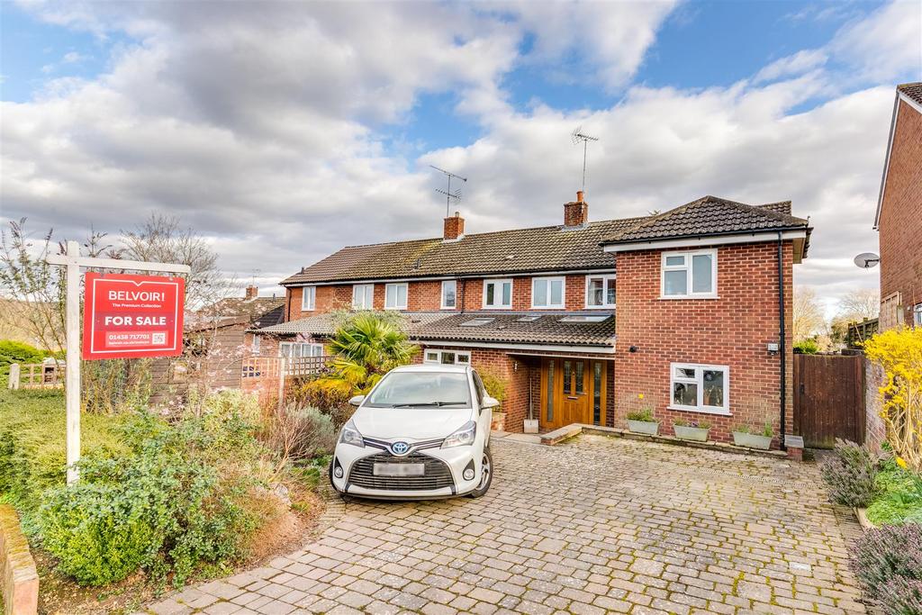Elmoor Avenue, Welwyn 4 bed house £729,500