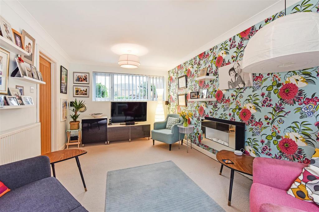 The Keep, Portchester 3 bed detached house for sale £390,000