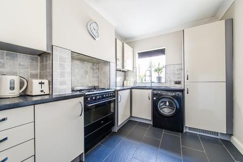 12 Invicta Road, Dartford, DA2 6AZ