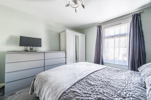 12 Invicta Road, Dartford, DA2 6AZ