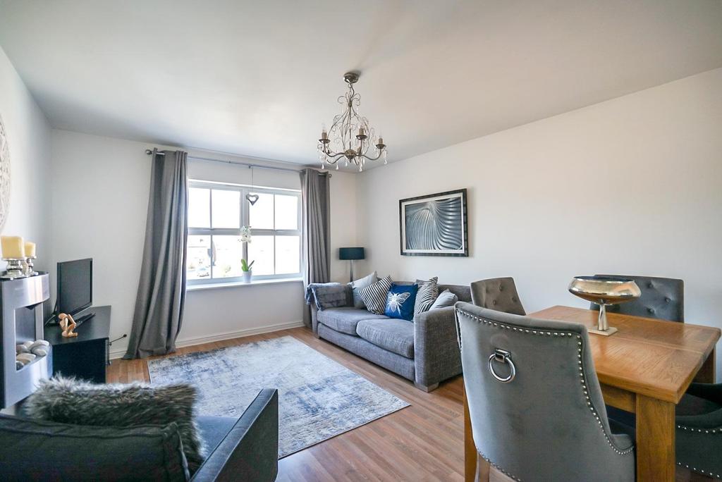 Monarch Way, Sovereign Park, York 2 bed apartment £190,000