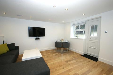 2 bedroom apartment for sale, Westhill Terrace, Harrogate Road, Leeds