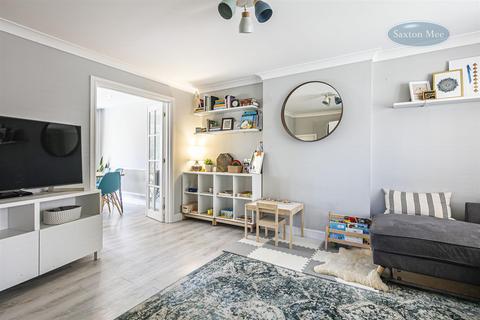 16 High View, Sheffield, S5 8YE