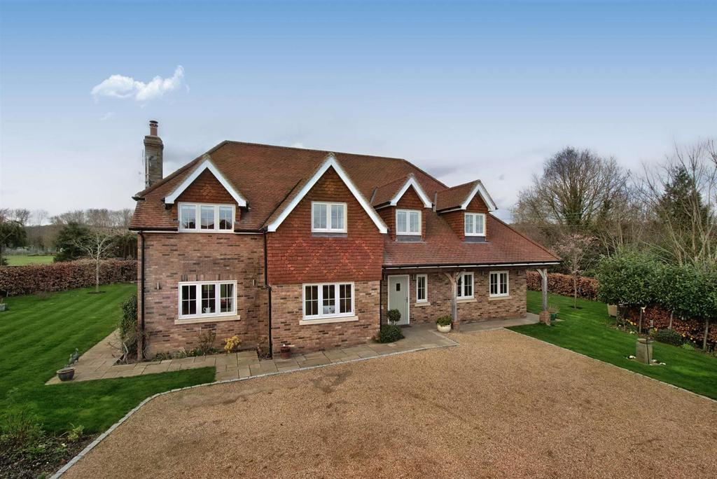 East Street, Hunton, Maidstone 5 bed detached house £1,300,000
