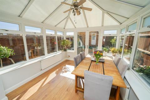 24 Johnson Drive, Leighton Buzzard, LU7 4TP