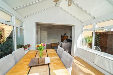 24 Johnson Drive, Leighton Buzzard, LU7 4TP
