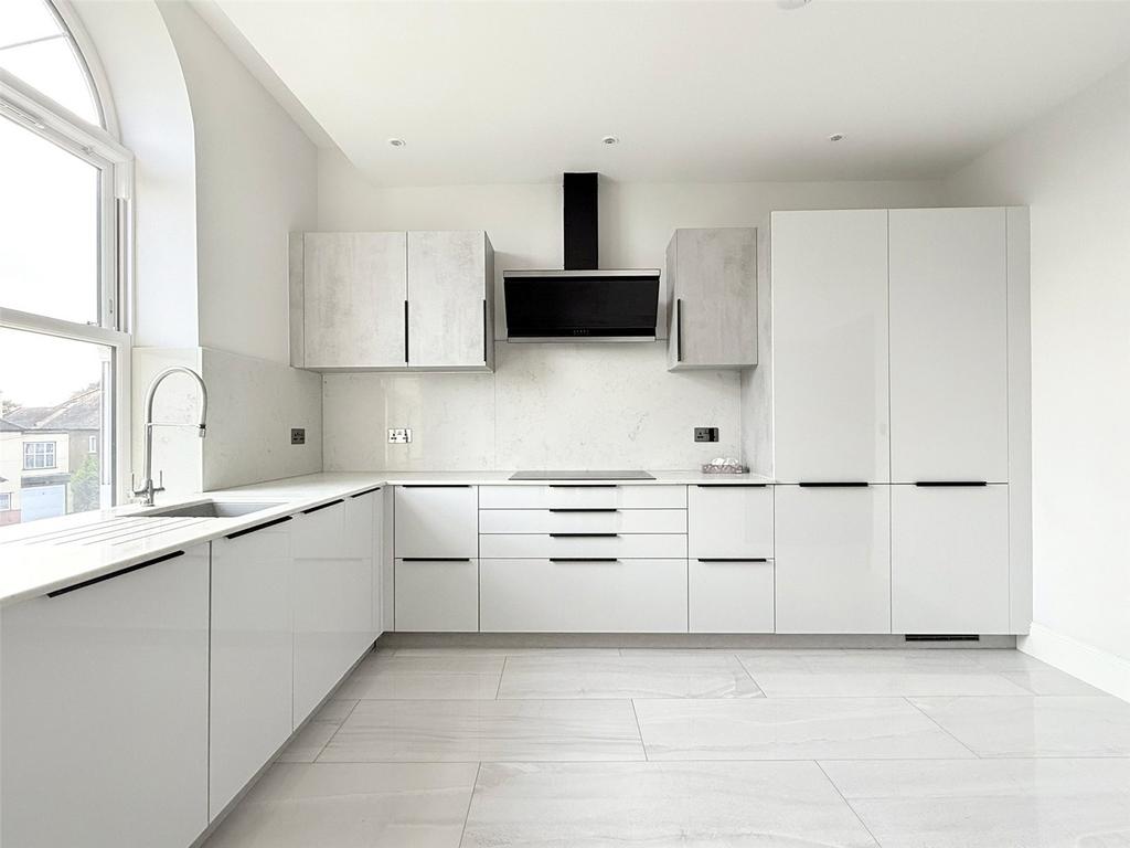 Apartment in Enfield - View 2