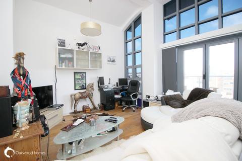 2 bedroom penthouse for sale - Cliff Street Ramsgate