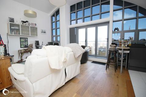 2 bedroom penthouse for sale - Cliff Street Ramsgate