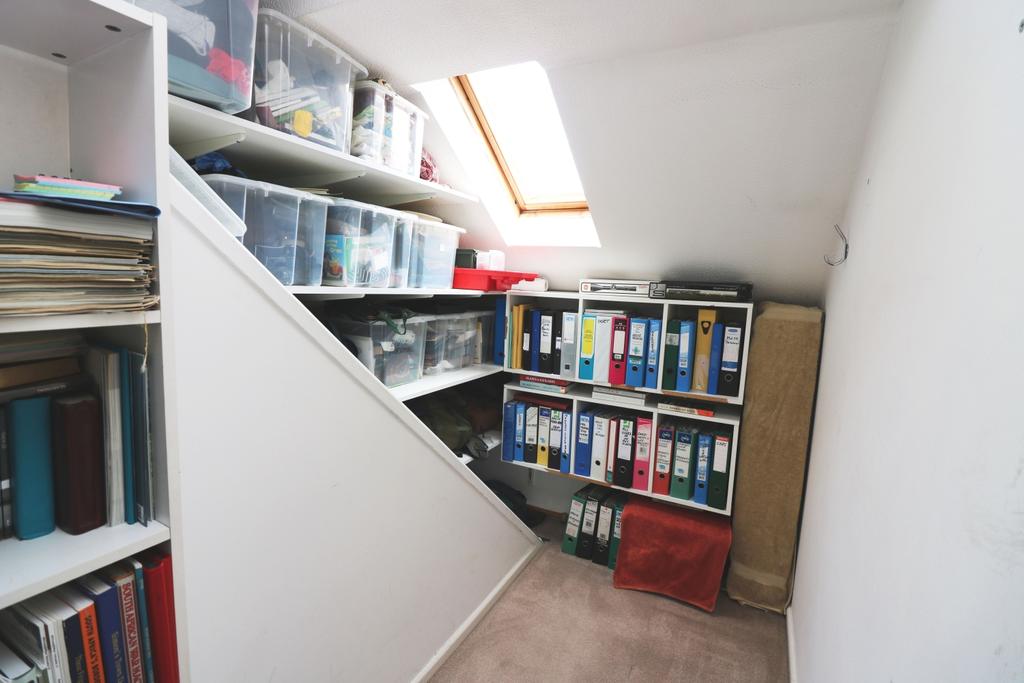 13 Rhodes Close Office