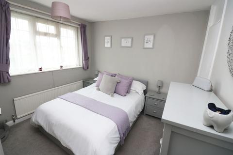 12 Englehurst, Englefield Green, Egham, TW20 0EE