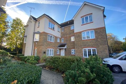 Flat 4, Charles House, 11 Fircroft Road, Englefield Green, Egham, TW20 0TY