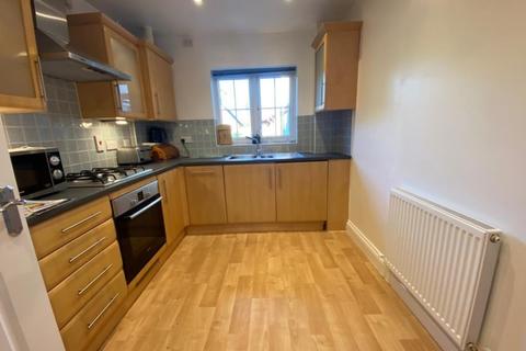 Flat 4, Charles House, 11 Fircroft Road, Englefield Green, Egham, TW20 0TY