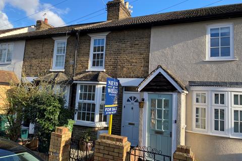 56 Edgell Road, Staines, TW18 2ES
