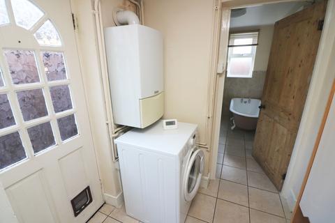56 Edgell Road, Staines, TW18 2ES