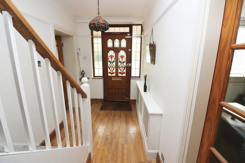 2 Windmill Close - Hall