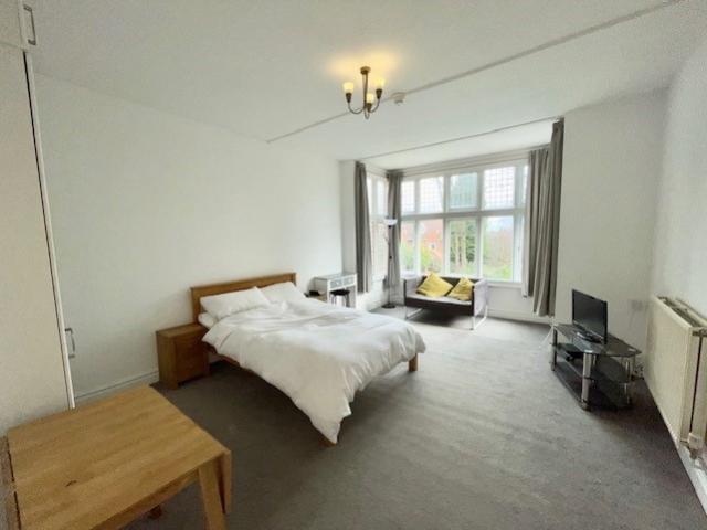 3 Hollywood BEDROOM