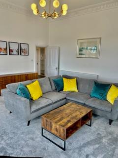 2 bedroom flat to rent, 2 Hillhead Street, Glasgow, G12